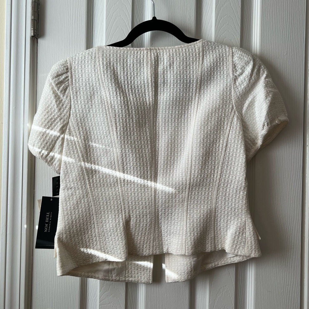 NWT Teri Jon Short Sleeve Blazer in White Size: 6 - Picture 2 of 3